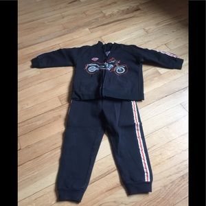 24 mo Harley Davidson hoodie & sweatpants set 🏍